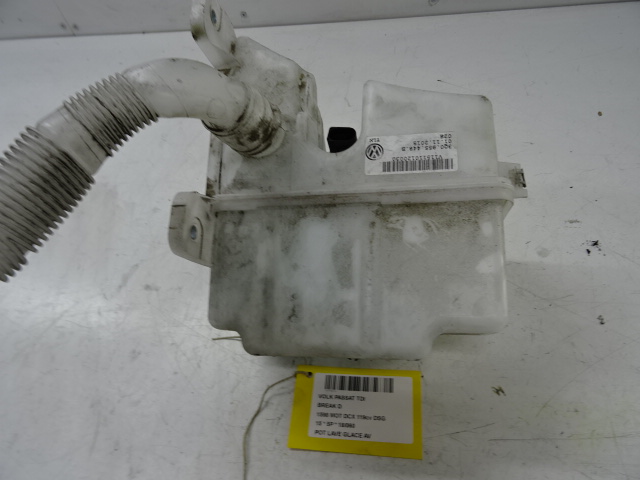 POT DE LAVE-GLACE AVANT Vw PASSAT 11/14 - 19