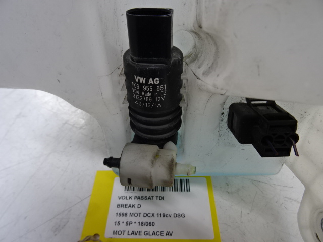 MOTEUR DE LAVE-GLACE AVANT Vw PASSAT 11/14 - 19