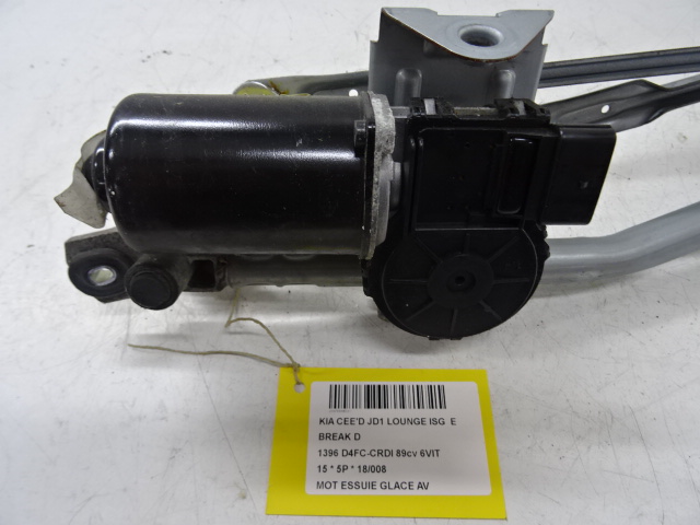 MOTEUR D&#039;ESSUIE-GLACE AVANT Kia CEED 05/12 - 15