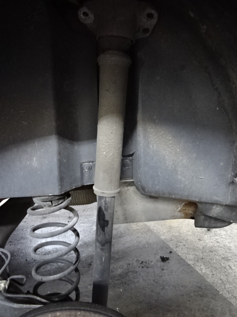 SCHOKBREKER ACHTER LINKS Seat IBIZA MK3 (6L1) 6/02 - 08