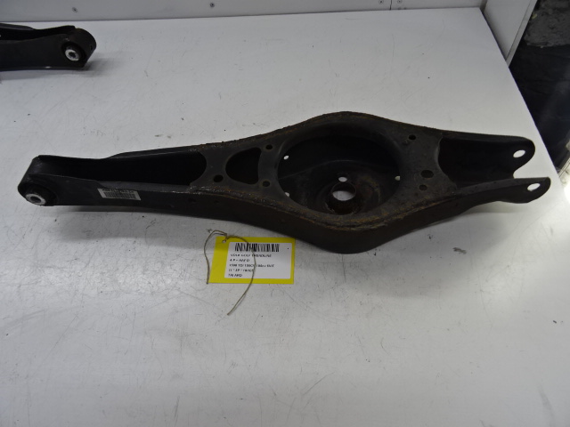 TRIANGLE ARRIERE DROITE Vw GOLF VI 11/08 - 13