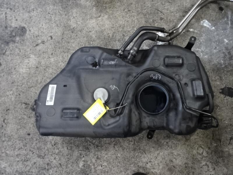 BRANDSTOFTANK BENZINE Ford FIESTA 5/17+