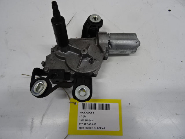 MOTEUR D&#039;ESSUIE-GLACE ARRIERE Vw GOLF V 11/03 - 08