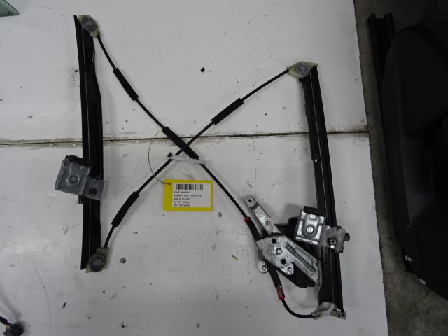 MOTEUR DE VITRE DE PORTE AVANT DROITE Ford MONDEO 10/00 -  06/07