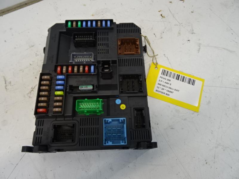 BOITIER BSI Peugeot 208 3/12 - 7/15