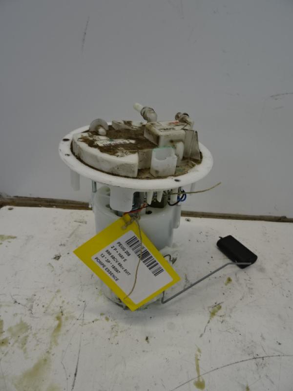BENZINE POMP Peugeot 208 3/12 - 7/15