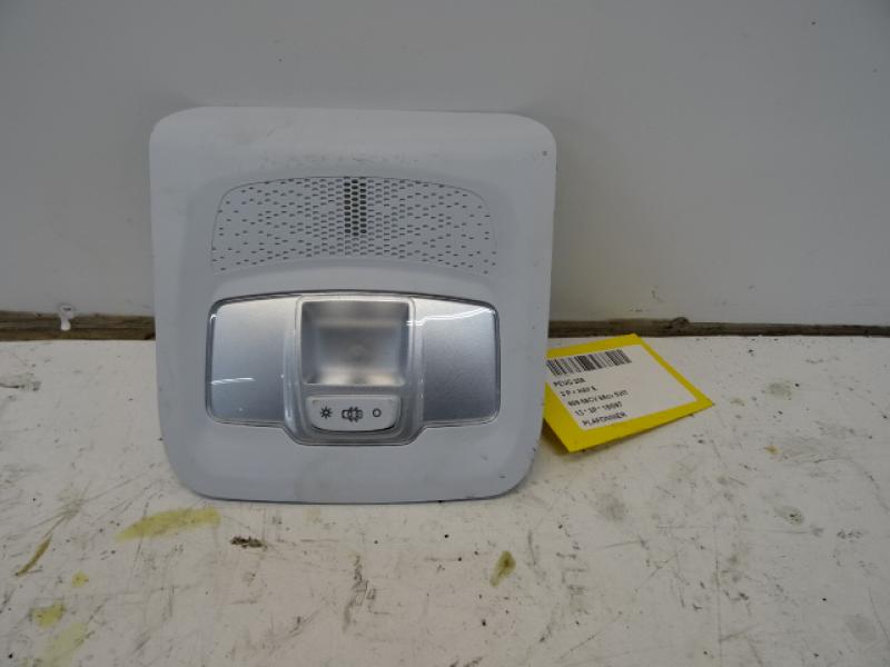 BINNENVERLICHTING Peugeot 208 3/12 - 7/15