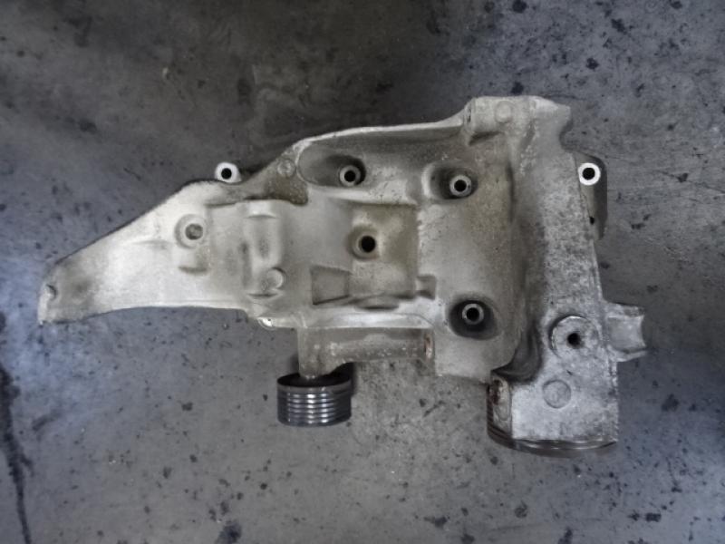 SUPPORT-ALTERNATEUR Bmw 1 E81/87 4/07 - 12