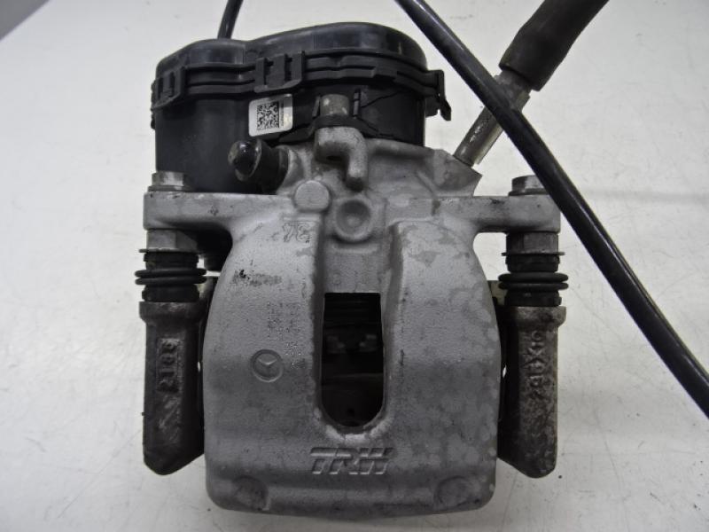 MACHOIRE ARRIERE GAUCHE Mercedes-Benz CLA C117/X117 13 - 19