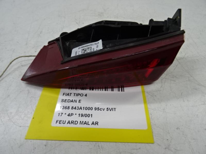 FEU ARRIERE DROIT DE MALLE ARRIERE Fiat TIPO 10/15 > 20