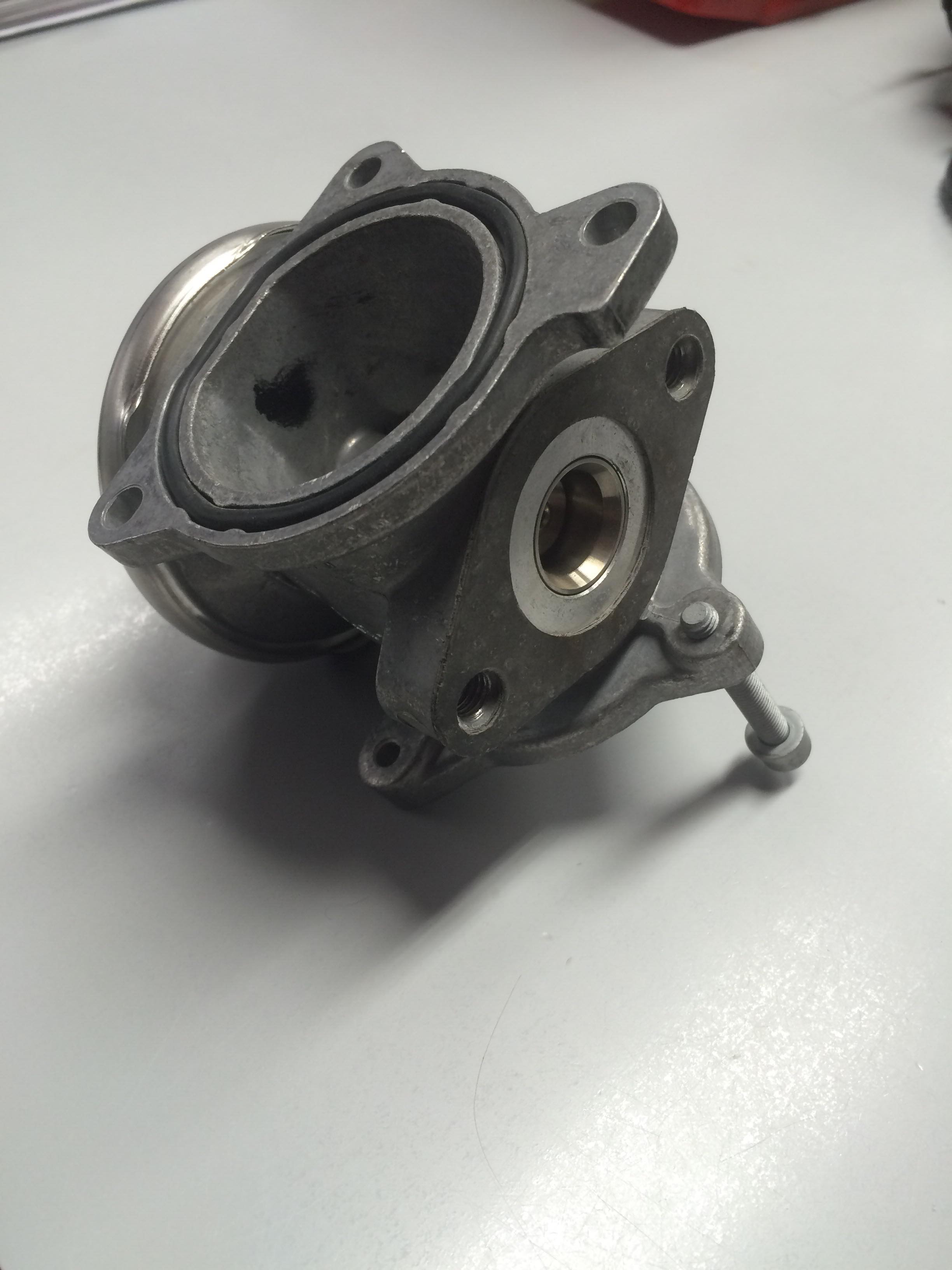 VANNE EGR Vw POLO (9N) 2/02 - 4/05