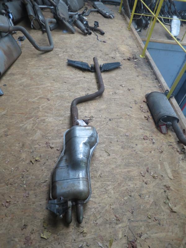 UITLAAT EINDDEMPER Vw GOLF IV 11/97 - 03