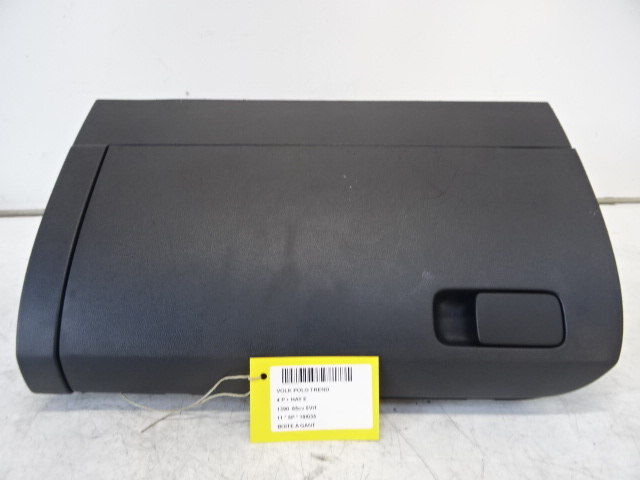 OPBERGVAKJE Vw POLO (6R) 6/09 - 4/14