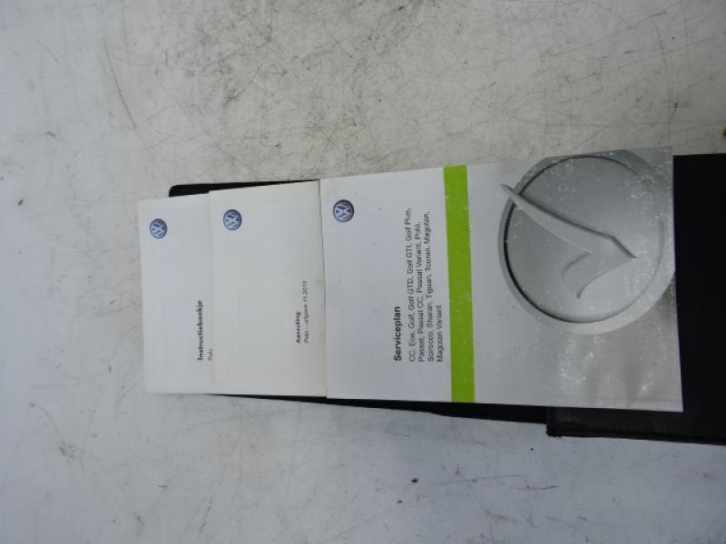 MANUEL D'UTILISATION Vw POLO (6R) 6/09 - 4/14