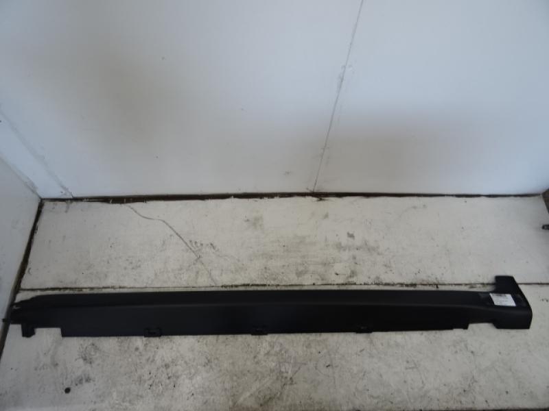 JUPE LATERALE DROITE Peugeot PARTNER 08 - 18