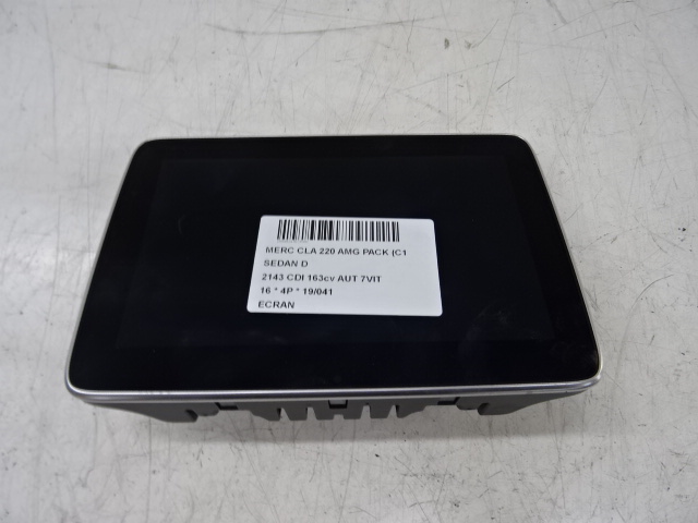 SCHERM - DISPLAY Mercedes-Benz CLA C117/X117 13 - 19