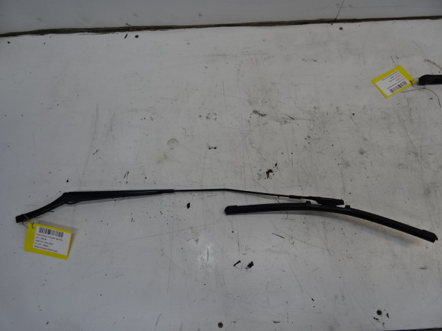 RUITENWISSERARM RECHTS VOOR Vw GOLF VII 11/12 - 17