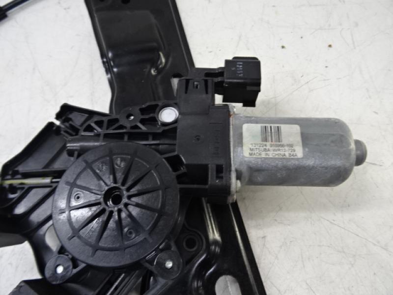 MOTEUR DE VITRE DE PORTE AVANT GAUCHE Land Rover EVOQUE 06/11 - 19