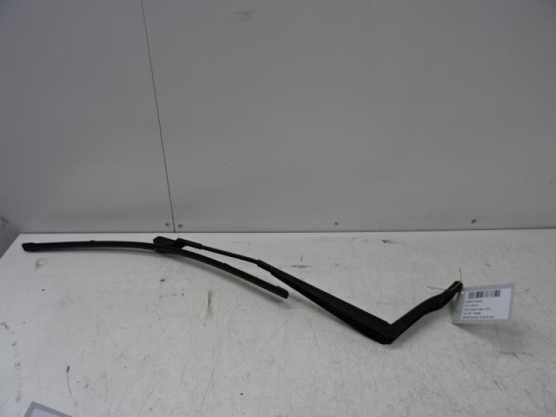 RUITENWISSERARM RECHTS VOOR Land Rover EVOQUE 06/11 - 19
