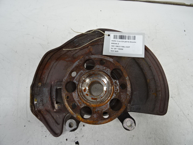 WIELNAAF VOOR RECHTS Mercedes-Benz CLA C117/X117 13 - 19