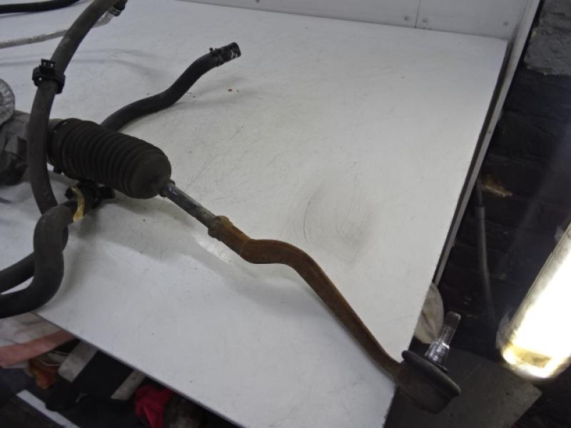 SPOORSTANG LINKS VOOR Dacia LOGAN MCV -2/13