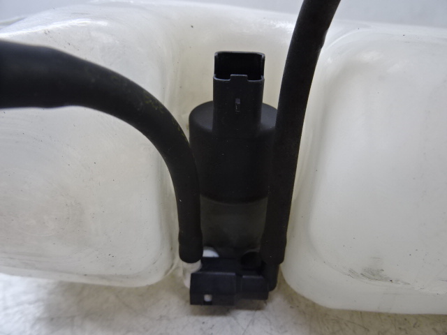 SCHEIBENSPRÜHERPUMPE VORNE