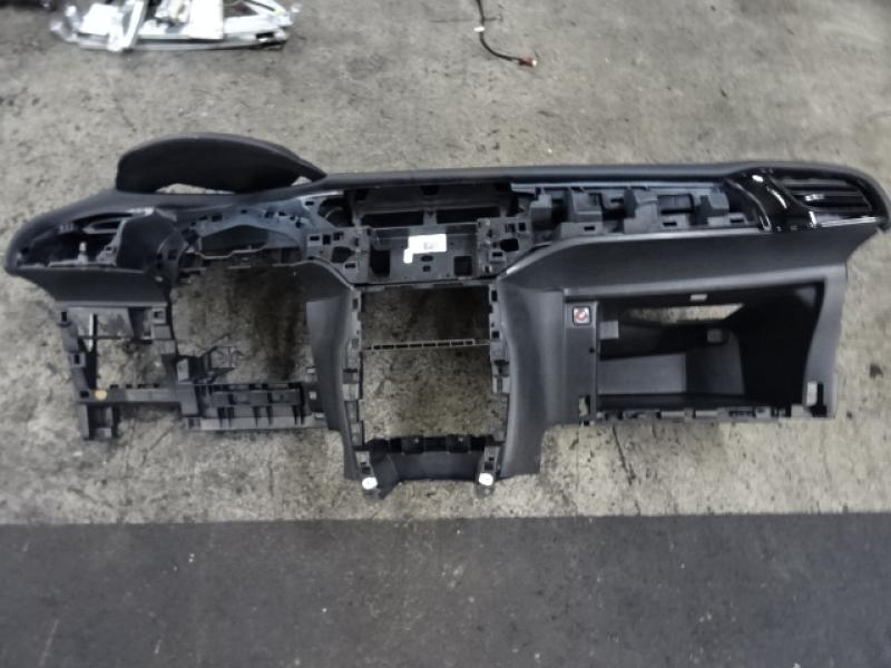 DASHBOARD Ds DS3 4/10 - 15