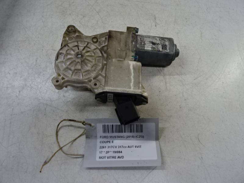MOTEUR DE VITRE DE PORTE AVANT DROITE Ford MUSTANG (6) FASTBACK 1/2015 - 11/2017