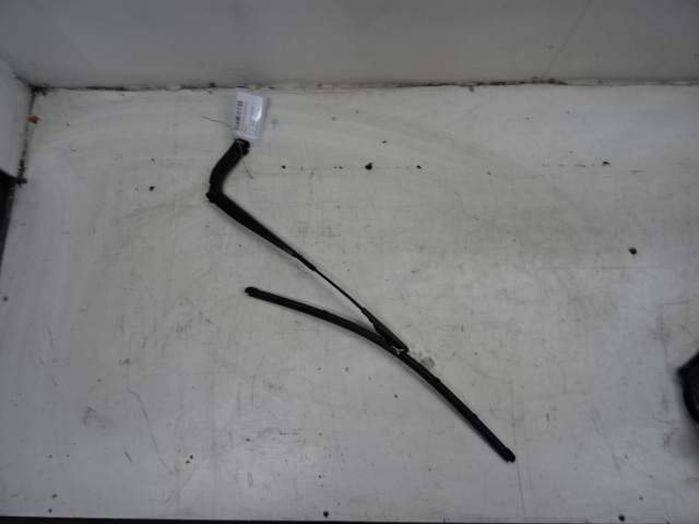 RUITENWISSERARM LINKS VOOR Ford MUSTANG (6) FASTBACK 1/2015 - 11/2017