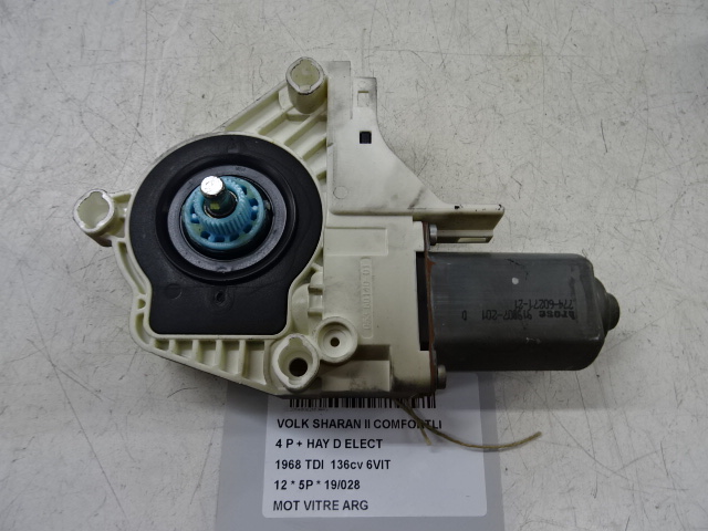 MOTEUR DE VITRE DE PORTE ARRIERE GAUCHE Vw SHARAN (3) 07/10 - 7/15