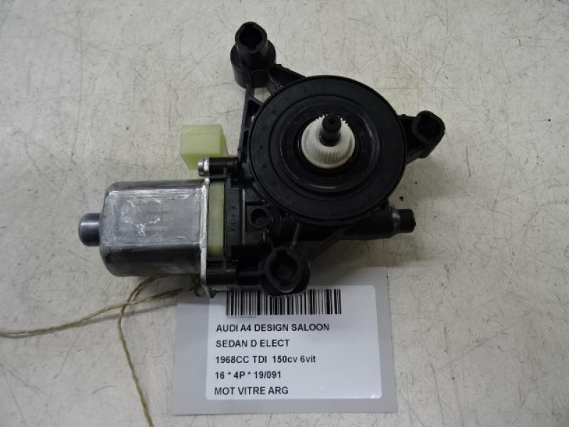 MOTEUR DE VITRE DE PORTE ARRIERE GAUCHE Audi A4 10/15 - 2019