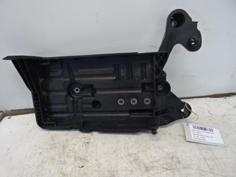 SUPPORT DE BATTERIE Vw GOLF VII 1/17 - 2/20 FaceLift