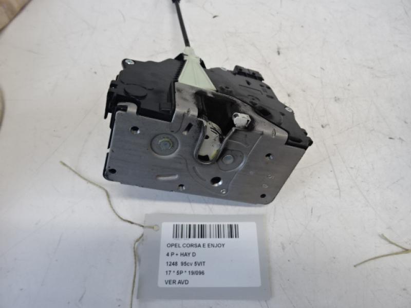 VERROUILLAGE DE PORTE AVANT DROITE Opel CORSA E 10/14-  19