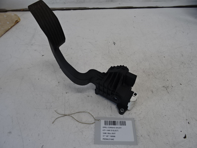 GASPEDAAL Opel CORSA E 10/14-  19