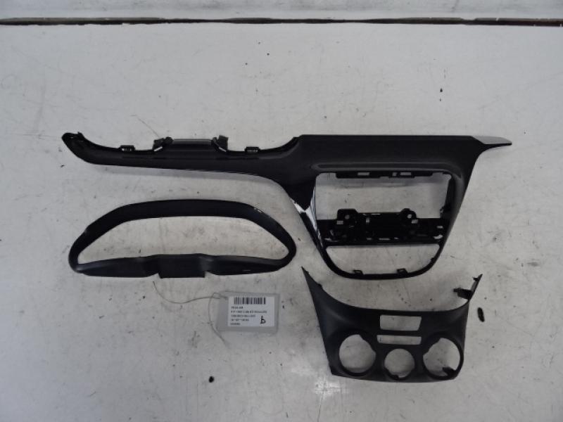 DIVERS Peugeot 208 3/12 - 7/15