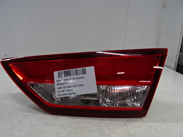 FEU ARRIERE DROIT DE HAYON Seat LEON (3) (5F) 1/13 - 1/17