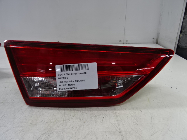 FEU ARRIERE GAUCHE DE HAYON Seat LEON (3) (5F) 1/13 - 1/17
