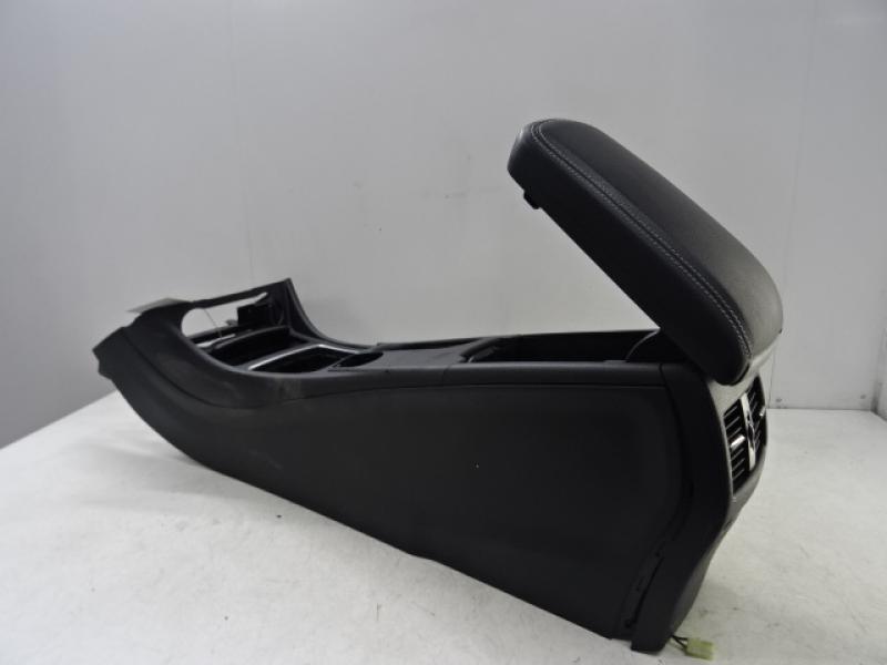 MIDDLE CONSOLE Mercedes-Benz CLA C117/X117 13 - 19