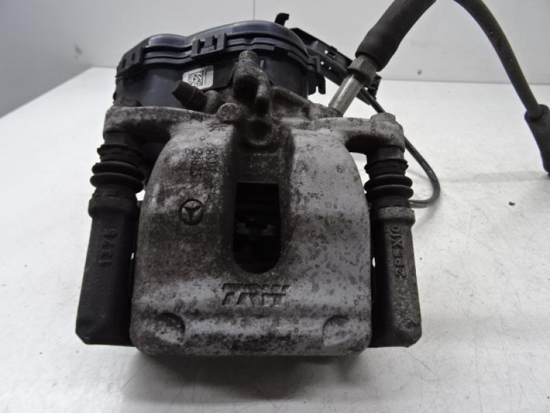 MACHOIRE ARRIERE GAUCHE Mercedes-Benz CLA C117/X117 13 - 19