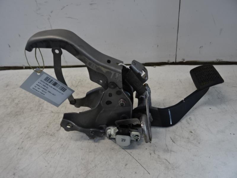 BREMSPEDAL Toyota RAV 4 12/15 - 18