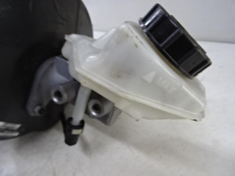 HOOFDREMCILINDER Volvo V60 10/10-08/18