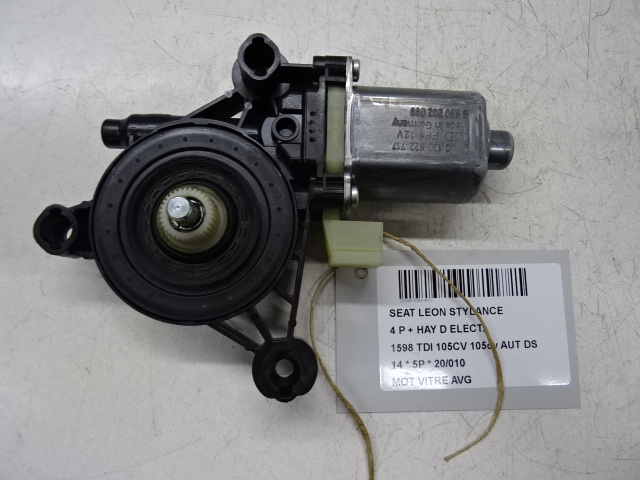 MOTEUR DE VITRE DE PORTE AVANT GAUCHE Seat LEON (3) (5F) 1/13 - 1/17