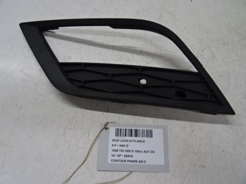 CONTOUR DE PHARE ANTI-BROUILLARD DROIT Seat LEON (3) (5F) 1/13 - 1/17