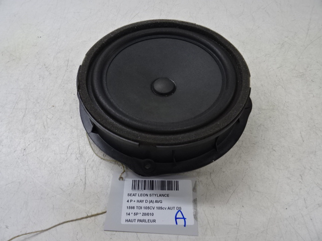 AUTOSPEAKERS Seat LEON (3) (5F) 1/13 - 1/17