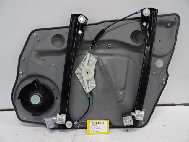 LEVE-VITRE DE PORTE AVANT GAUCHE Mercedes-Benz A W169 5/2008-2012