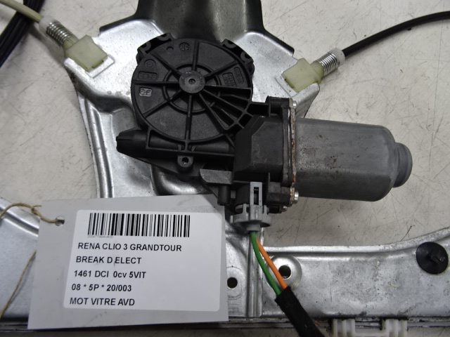 MOTEUR DE VITRE DE PORTE AVANT DROITE Renault CLIO III 10/05 - 05/09