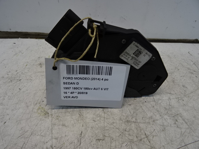 VERGRENDELING VOOR RECHTS Ford MONDEO 11/14+