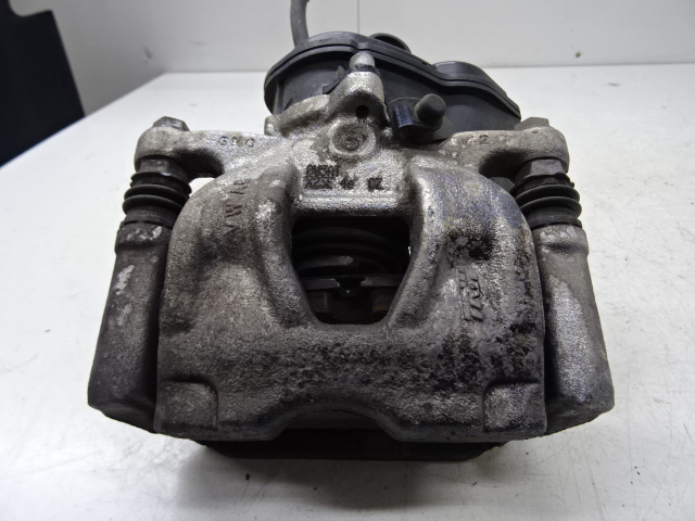 REMKLAUW ACHTER LINKS Audi A5 (3) 5/16+