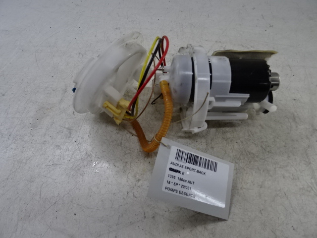 BENZINE POMP Audi A5 (3) 5/16+
