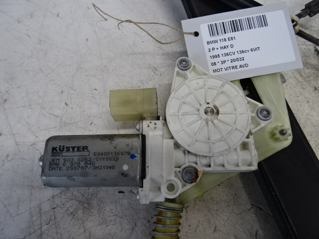 MOTOR RUITMECHANISME VOOR RECHTS